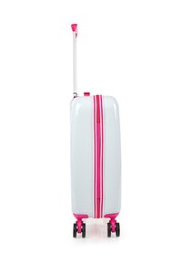 Maleta rígida blanca con cremallera y acentos rosas, mango telescópico y cuatro ruedas rosas para mayor movilidad. Textura suave y brillante.
