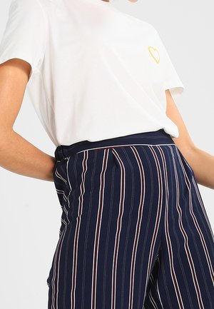 T-shirt print - white