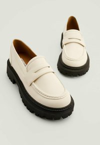 NA-KD Slip-ins - white