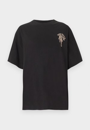 Tricou negru cu mânecă scurtă, cu grafică cu tigru bej și textul „VON DUTCH” pe partea stângă sus a pieptului.