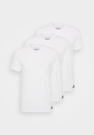 Drie witte katoenen t-shirts met korte mouwen, voorzien van ronde halslijnen en een klein zwart Adidas-logo aan de linkerkant onderaan.