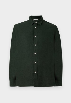 Chemise à manches longues vert foncé en tissu texturé, avec un devant à boutons et un col classique. Design uni sans motifs.