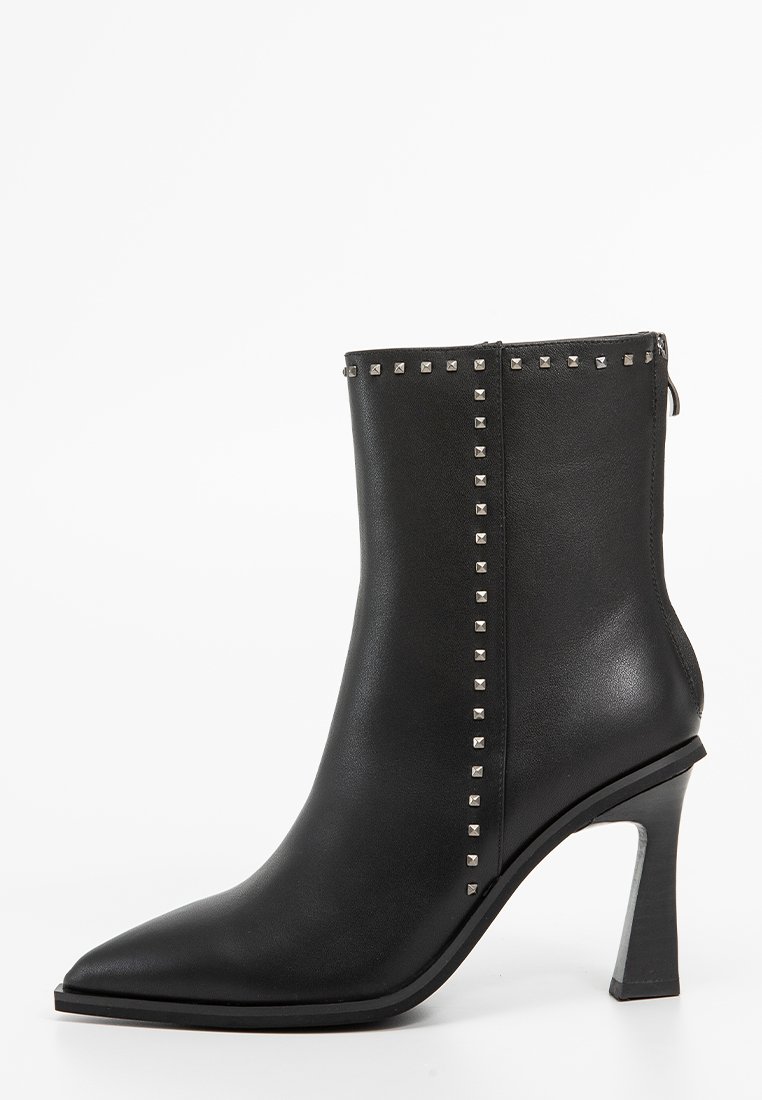 Botines de tacón