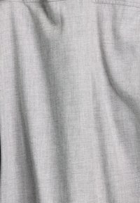 Niet geselecteerd, soft grey