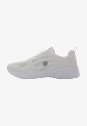 Trainers - white