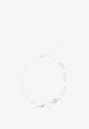 Srebrna ogrlica s izmjenjujućim čekićanim ovalnim i glatkim okruglim karikama, s podesivim lancem i kopčom u obliku škampa.