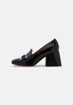BOSS Pumps - black