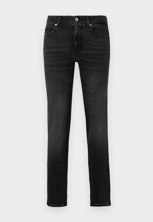 Svarte denimjeans med tettsittende design, fem-lomme-stil, knappelukking og subtil falming. Rett ben med jevn tekstur gjennom hele.