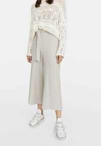 Stradivarius Pantalon classique - beige