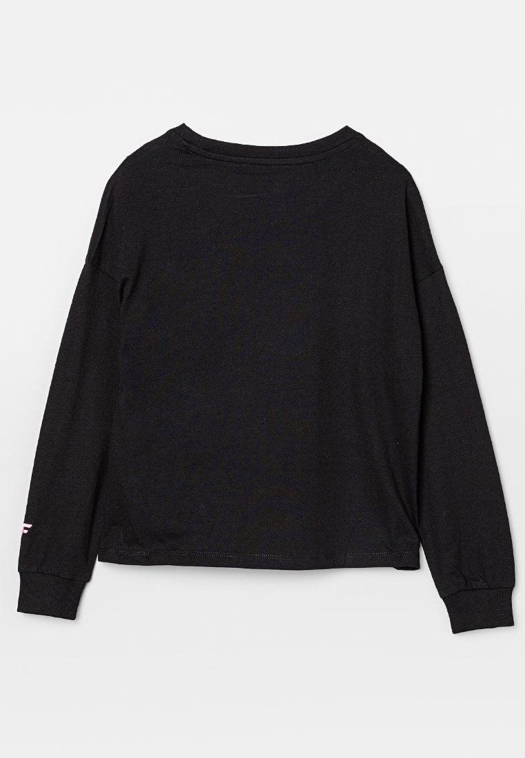Schwarzes Langarm-T-Shirt mit rundem Ausschnitt, lässiger Passform und pinkem Logo-Detail auf dem rechten Ärmel. Baumwollmaterial, weiche Textur.