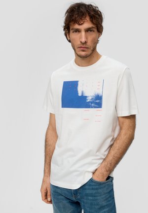 - T-shirt z nadrukiem