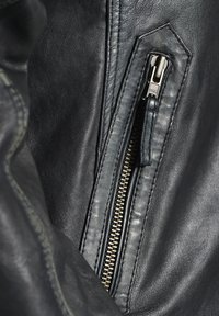 Mustang WHYTE - Skinnjacka - black