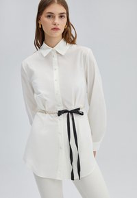 Touché Privé Cămașă - beige