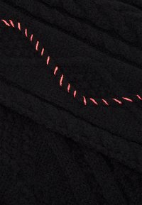 Guess Bufanda - black