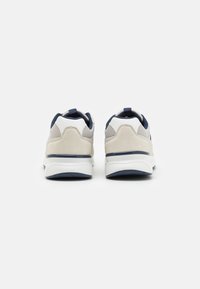 Pier One Sneakers low - white