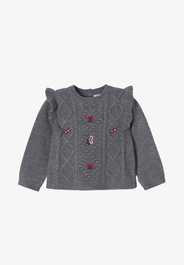 Grå stickad långärmad tröja med volangdetaljer vid axlarna och små röd- och vitblommiga broderier på frampanelen.