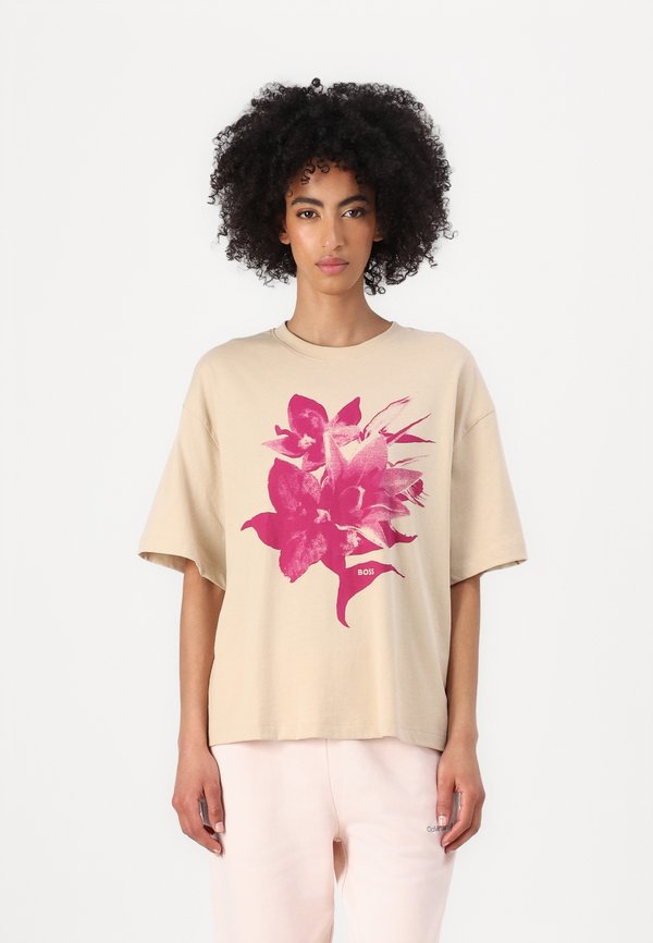 BOYFRIEND - Print T-shirt - open beige