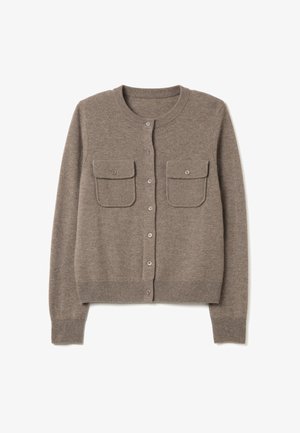 Braune Wolljacke mit runder Halslinie, Frontknopfverschluss, zwei Brusttaschen und gerippten Bündchen und Saum.