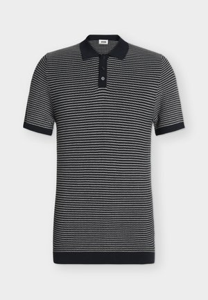 Schwarz-weißes kurzärmeliges Strick-Poloshirt mit horizontalem Streifenmuster, schwarzem Kragen, Knopfleiste sowie schwarzen Ärmelbündchen und Saum.
