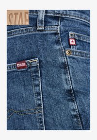 Nem kiválasztott, kobaltblau