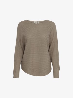 Pull en tricot beige avec une coupe ample, un col large et des épaules tombantes. Le tissu texturé présente un motif subtil et un ourlet arrondi.