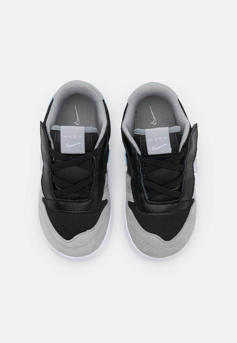 Nike Sportswear Squash Type Sneakers Laag Black Laser Blue Light Smoke Grey White Zwart Zalando Nl