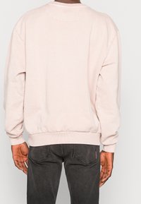 Karl Kani Sudadera - pink