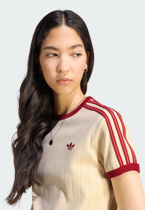 adidas KO389 - Camiseta estampada - warm vanilla/team victory red/preloved scarlet-ks — photo 3