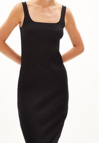 ARMEDANGELS Abito in maglia - black