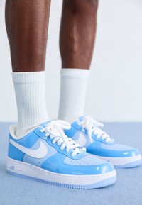 Nike Sportswear AIR FORCE 1 '07 LV8 - Baskets basses - psychic blue/white/university blue/bleu - ZALANDO.FR