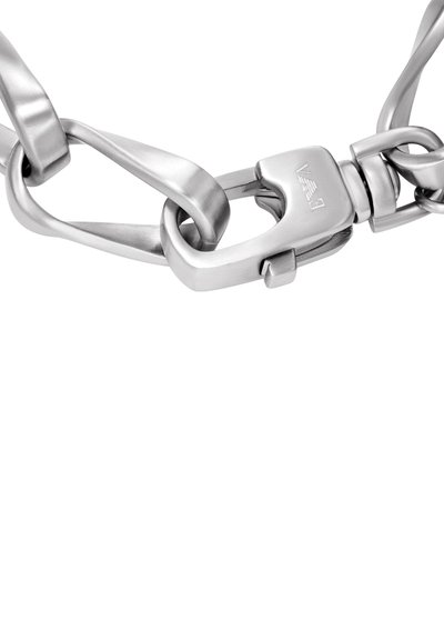 Bracelet en chaîne d'acier composé de maillons entrelacés avec une finition lisse et polie, équipé d'un mécanisme de fermoir sécurisé.