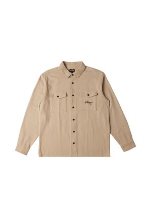 Beige knap-up skjorte lavet af blødt stof, med to brystlommer, sorte knapper og et logo på venstre lomme. Lange ærmer.