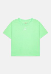 Unselected, vapor green