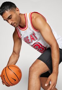 Maillot NBA Mitchell & Ness Dwyane Wade Miami Heat Legacy - Taille L, Blanc, Neuf, Licence Officielle