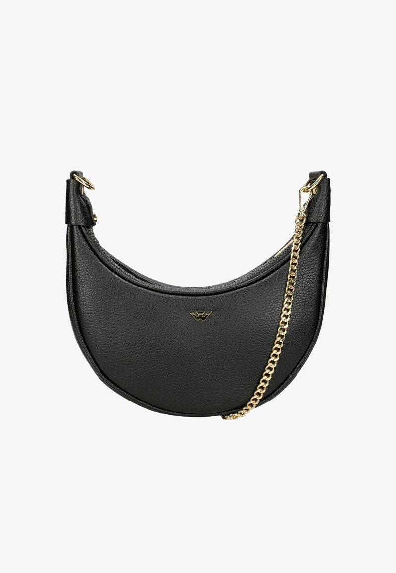 Borsa a mano in pelle nera a forma di mezza luna con tracolla in catena dorata e piccolo logo dorato centrato nella parte anteriore.