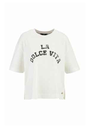 Witte katoenen t-shirt met korte mouwen en een losse pasvorm. Heeft zwarte grafische tekst "LA DOLCE VITA" en zijsplitsingen aan de onderkant. Gouden accentdetail.