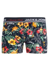 Boxer shorts noirs avec un motif floral comprenant des fleurs d'hibiscus rouges et jaunes, des feuilles vertes, et une ceinture avec le logo "Jack & Jones".