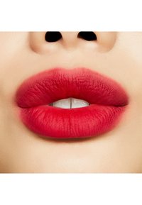 MAC POWDER KISS LIQUID LIPCOLOR - Rossetto liquido - haute pants