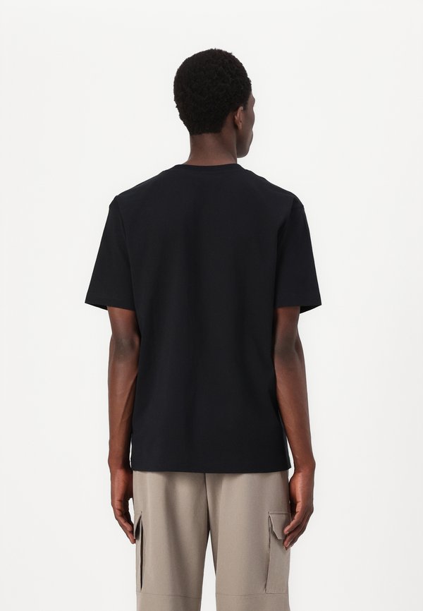 ATHLETICS RUNNING CLUB - Print T-shirt4