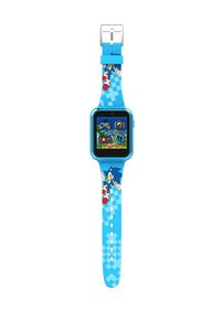 Orologio intelligente per bambini blu con schermo quadrato, caratterizzato da grafiche da cartone animato. Il cinturino presenta un design di Sonic the Hedgehog e una finitura testurizzata.