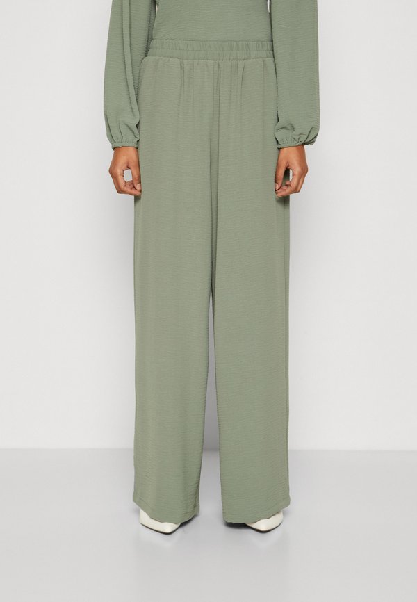 VMALVA WIDE - Stoffhose - laurel wreath