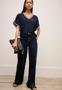 Next V-NECK PETITE - Tricou basic - navy