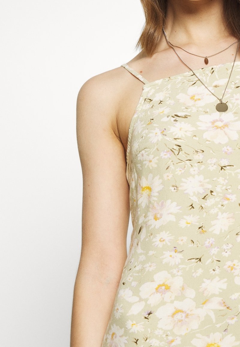 green palm print maxi dress Pintuck Maxi Dress main image 0