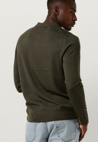 Selected - SLHTOWN MERINO COOLMAX KNIT CREW B NOOS 13.990 kr. Kaupa hér