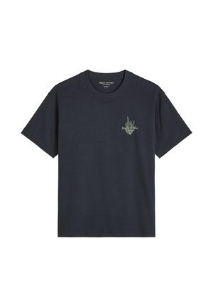Marc O'Polo, MARC O'POLO T-SHIRT LOOSE MIT MARITIMER RÜCKENPRINT   - Print T-shirt - dark navy