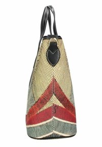 Tote bag met een geometrisch patroon in rood, crèmekleurig en zwart. Gemaakt van canvas met leren afwerking. De taps toelopende vorm versterkt de structuur.