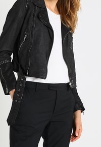 Oakwood Skinnjacka - black