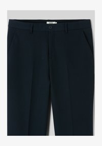 Sélectionné, bleu foncé