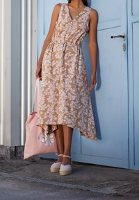 GAP Denní šaty - brown