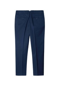Pantaloni blu navy con vestibilità dritta, realizzati in tessuto misto cotone, con due tasche posteriori con chiusura a bottone e dettagli plissettati sul frontale.